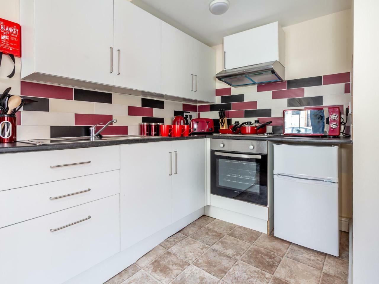 Northfield Street, Worcester City Centre - Guest Homes Dış mekan fotoğraf