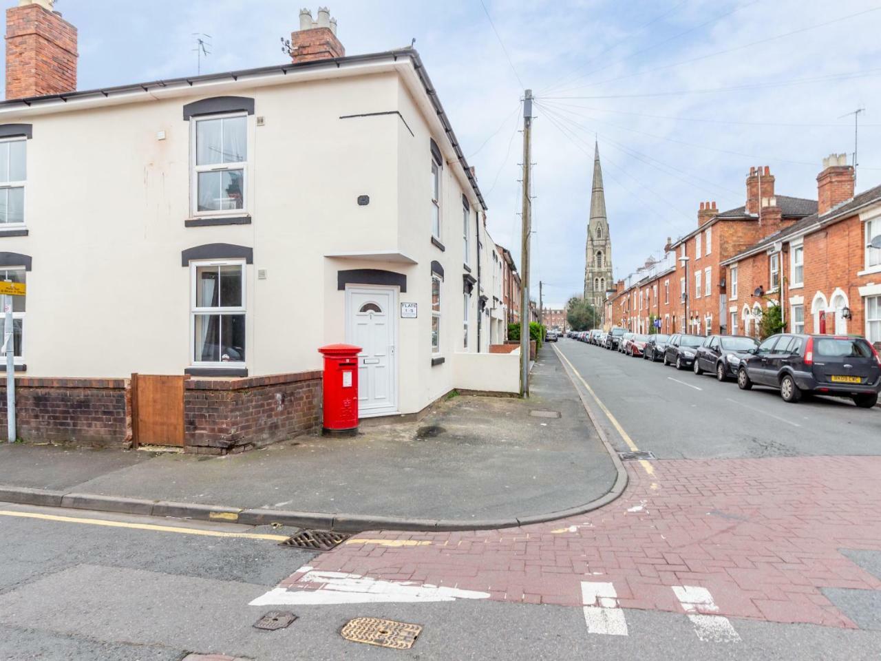 Northfield Street, Worcester City Centre - Guest Homes Dış mekan fotoğraf