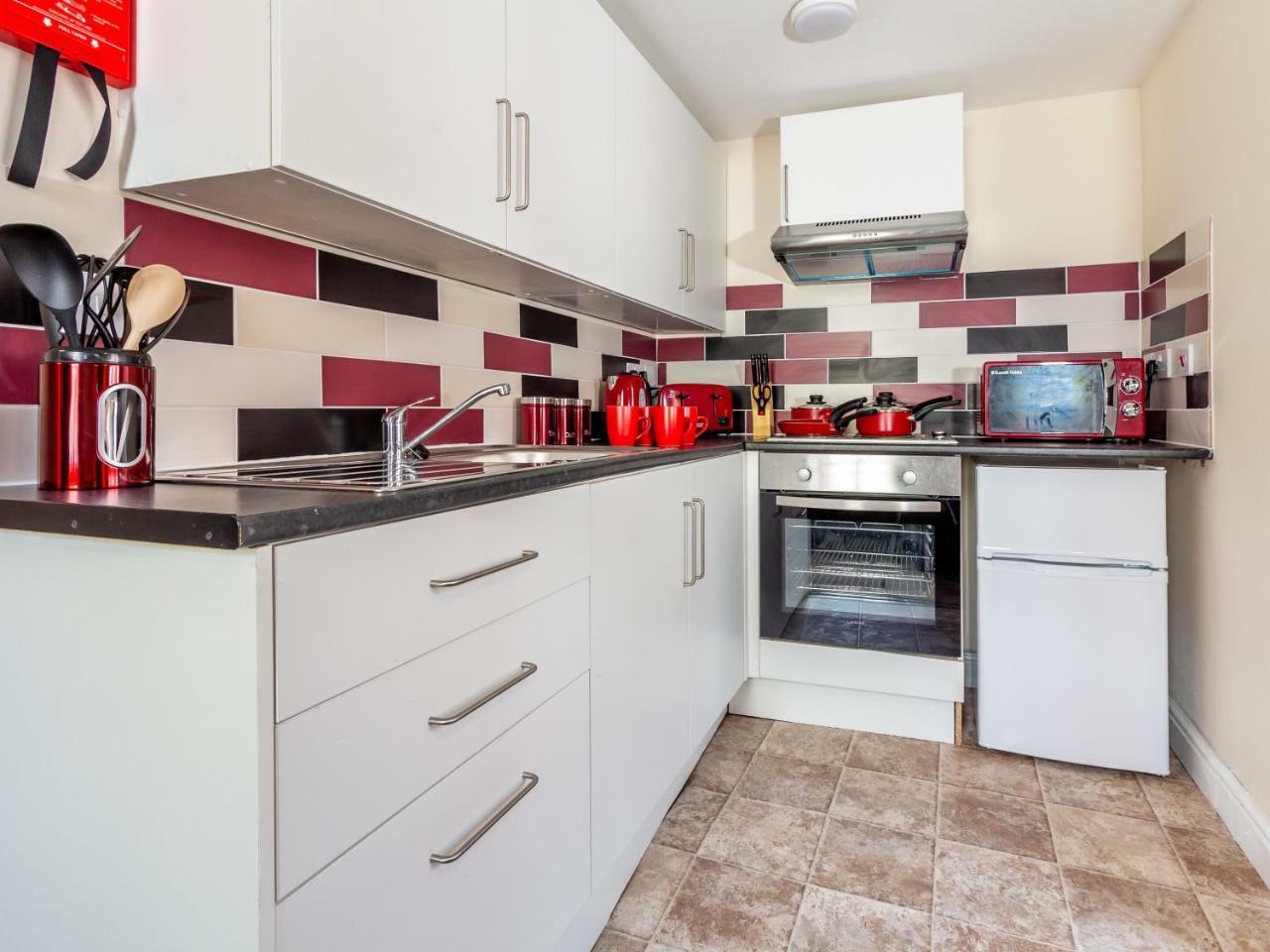Northfield Street, Worcester City Centre - Guest Homes Dış mekan fotoğraf